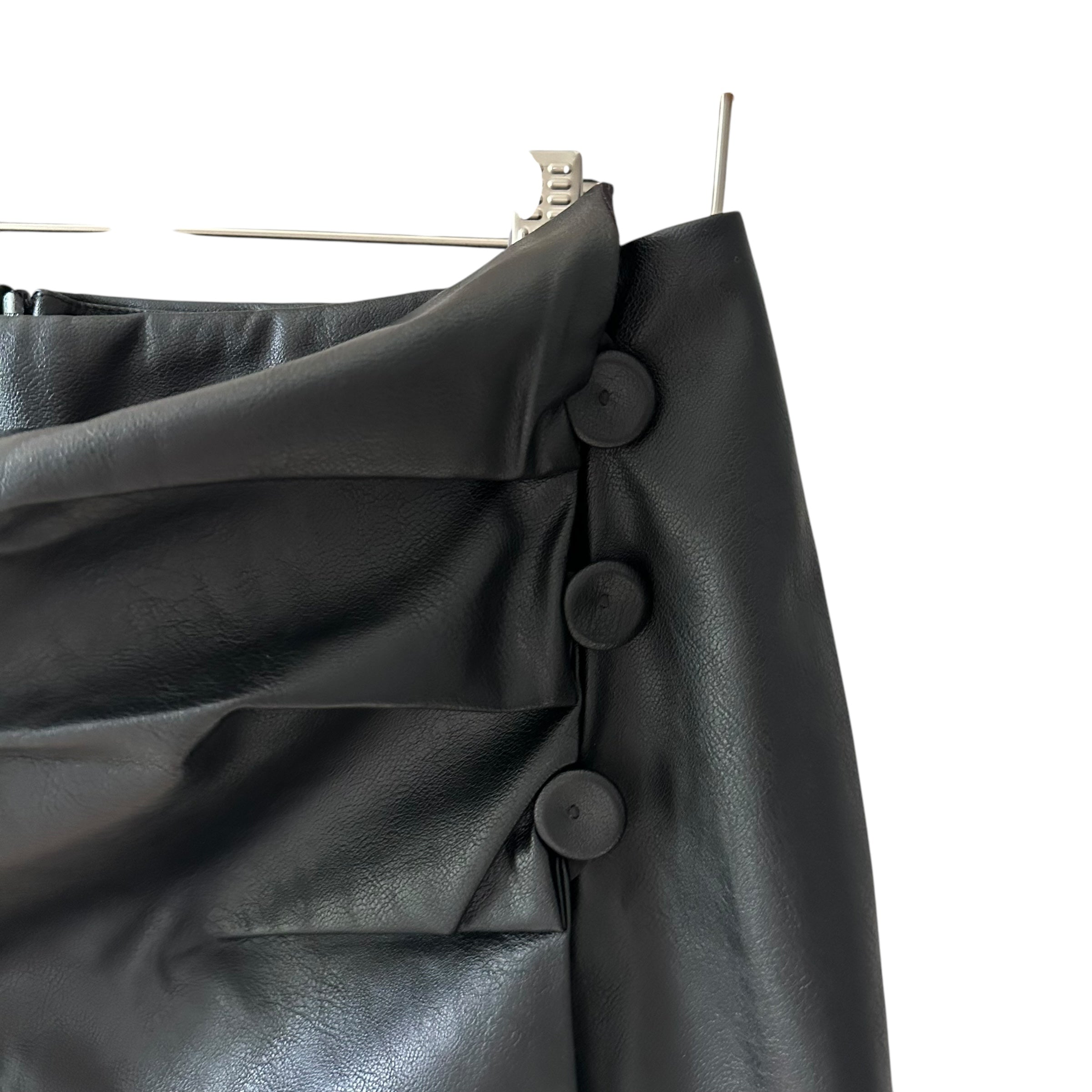 NONchalant Kristen Skirt Size M