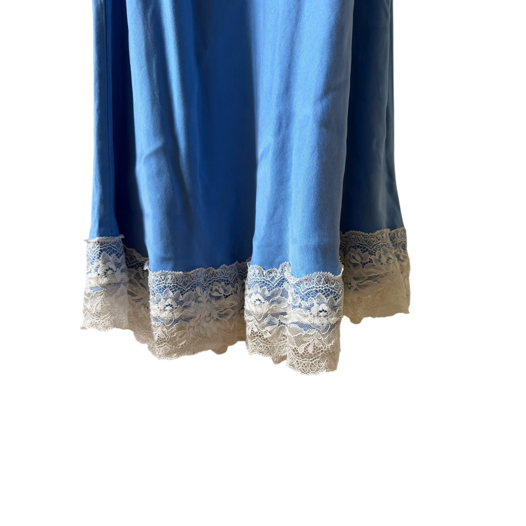 Djerf Avenue REMAKE Dream Dress Midi Sky - White Lace Size L